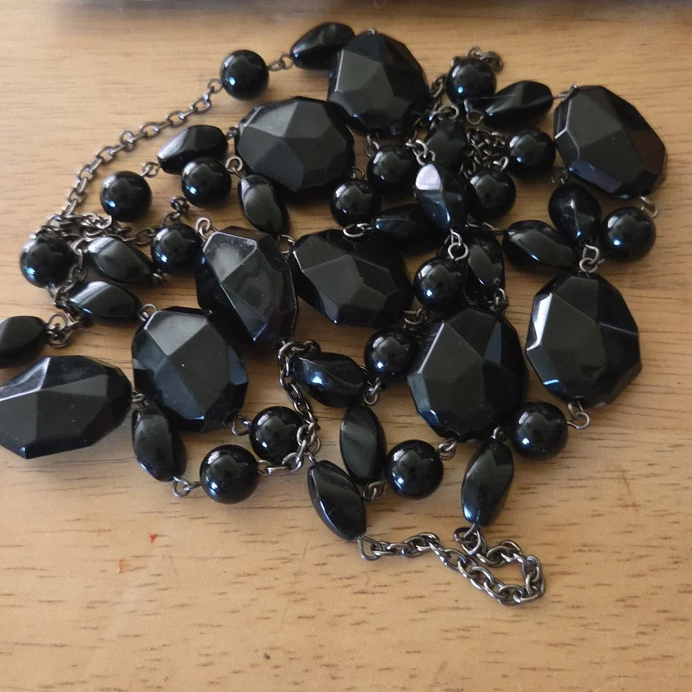 Black and Orange Patterned Bag Set with Beaded Necklace